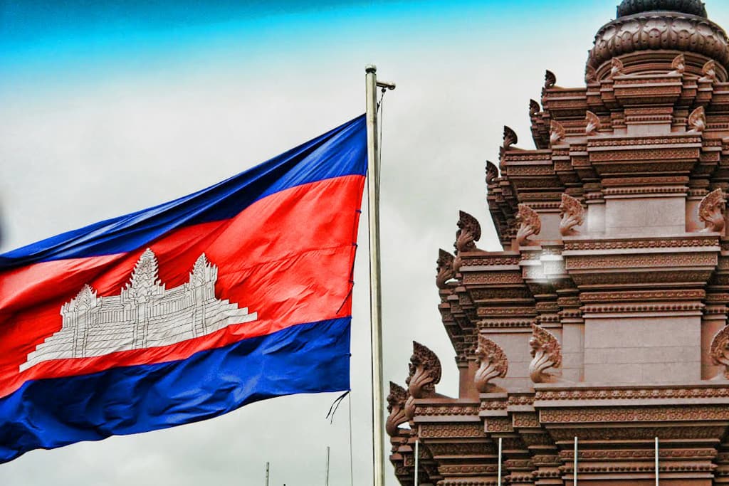 Власти Камбоджи просят Индонезию задержать вице-президента партии CNRP