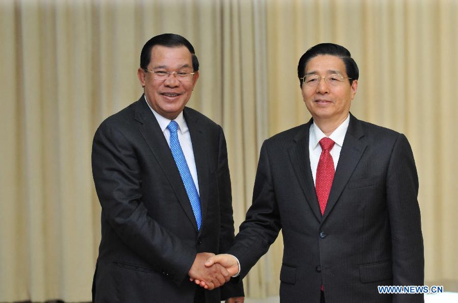 Главы парламентов Китая и Камбоджи обсудили двустороннее сотрудничество