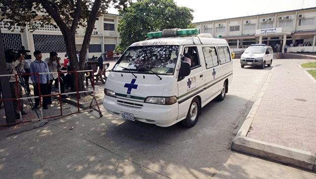 В Камбодже около 20 человек пострадали в ДТП с автобусом