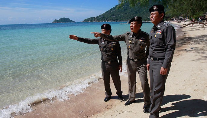 В Таиланде обещают в течение трех месяцев не штрафовать туристов за курение на пляже