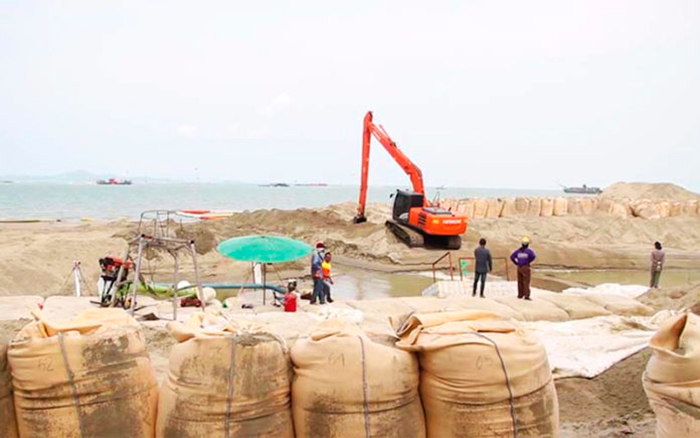 Реставрация пляжа Паттайи продолжается
