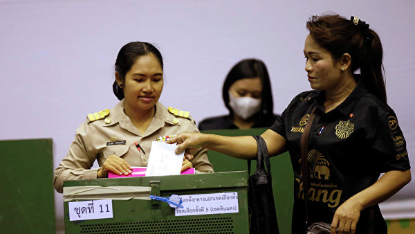 В Таиланде проходит досрочное голосование на выборах в парламент
