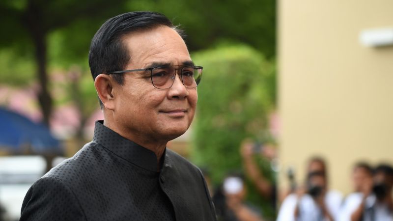 Премьер-министр Таиланда извинился за медленную кампанию вакцинации