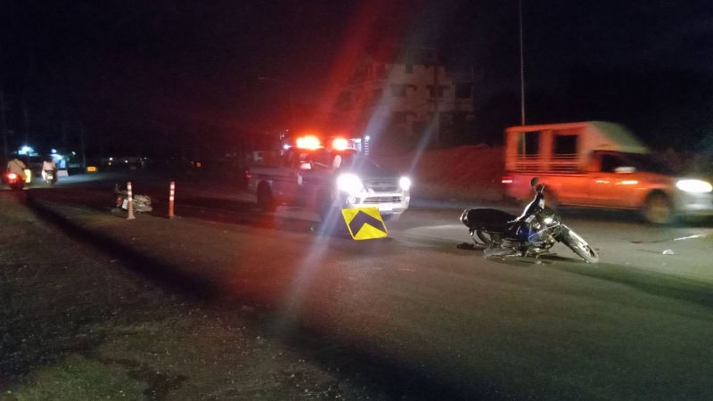 Два мотоцикла столкнулись на дороге в Таланге, где уже почти год не могут закончить ремонт