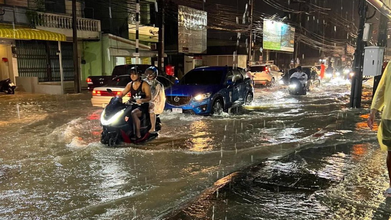 Вечерние дожди 23 ноября вызвали локальные наводнения по всему острову