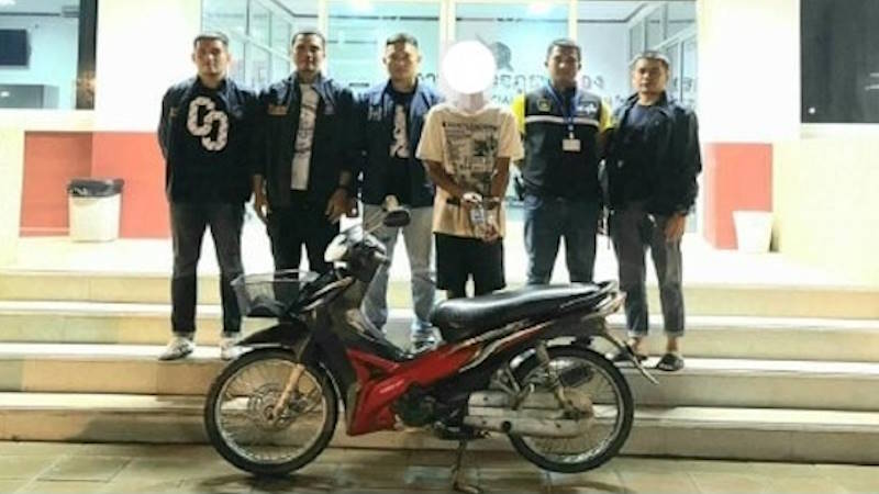 Полиция Чалонга отчиталась об аресте злоумышленника, угнавшего мотоцикл от отеля в Раваи