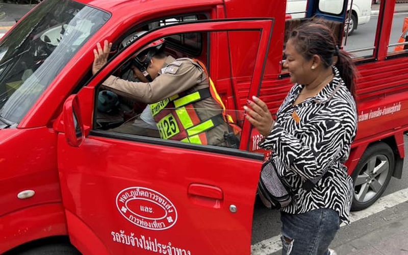 Полиция Патонга отчиталась о проверке водителей такси на городских улицах