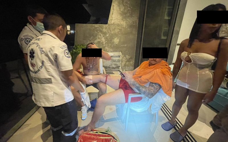 Британский турист госпитализирован с ножевым ранение после драки с заказанными секс-работницами