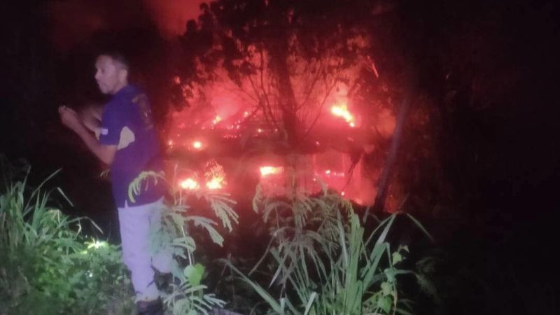 Заброшенный жилой и курортный комплекс загорелся в Раваи
