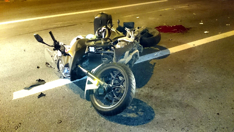 18-летний юноша на мотоцикле погиб от столкновения с такси