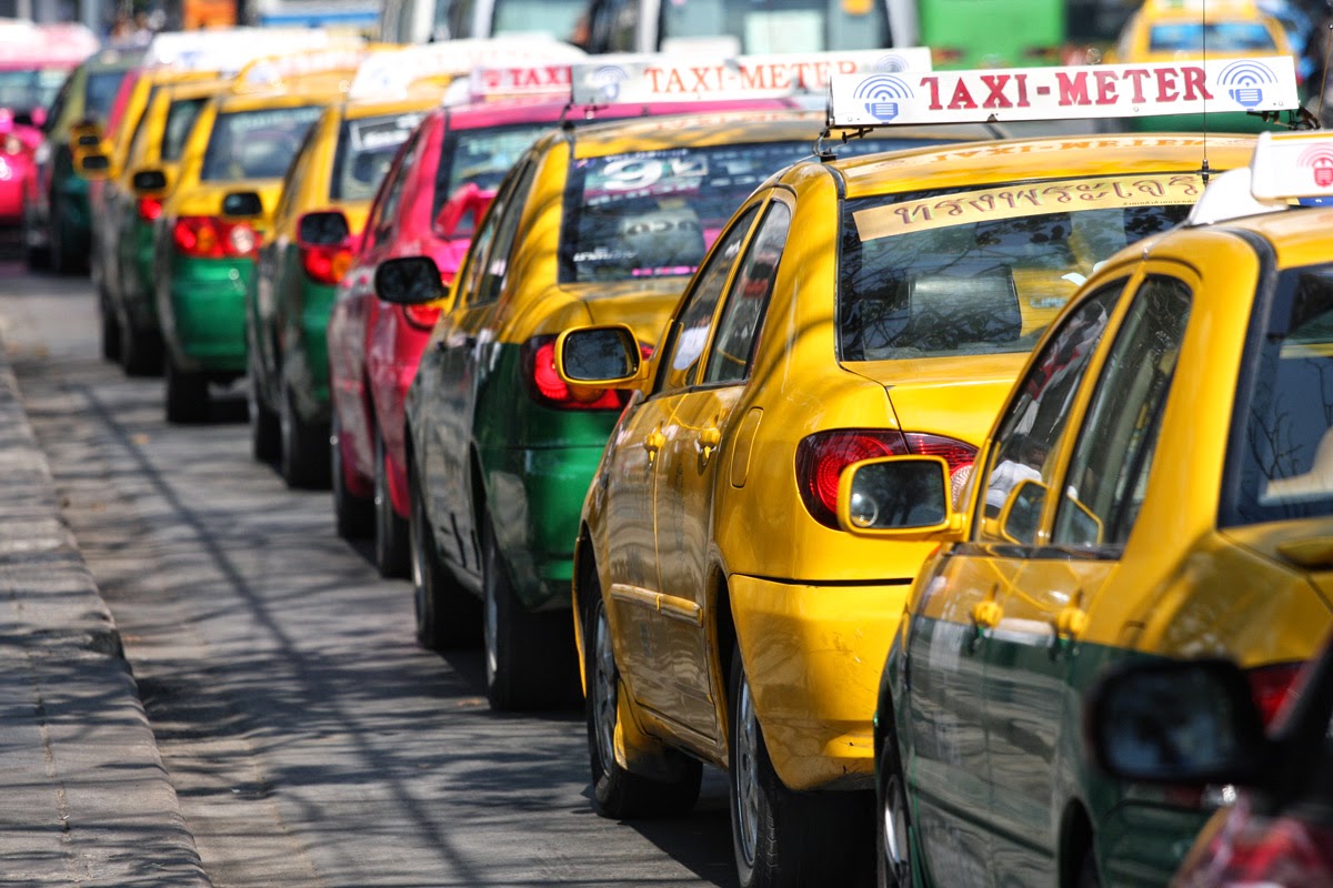 Кабинет министров Таиланда  одобрил предложение о 90-процентном снижении транспортного налога для таксистов