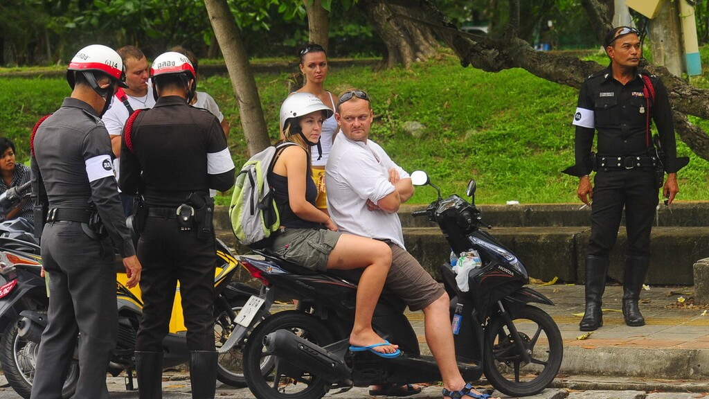 В Таиланде введена отдельная лицензия для водителей мотоциклов