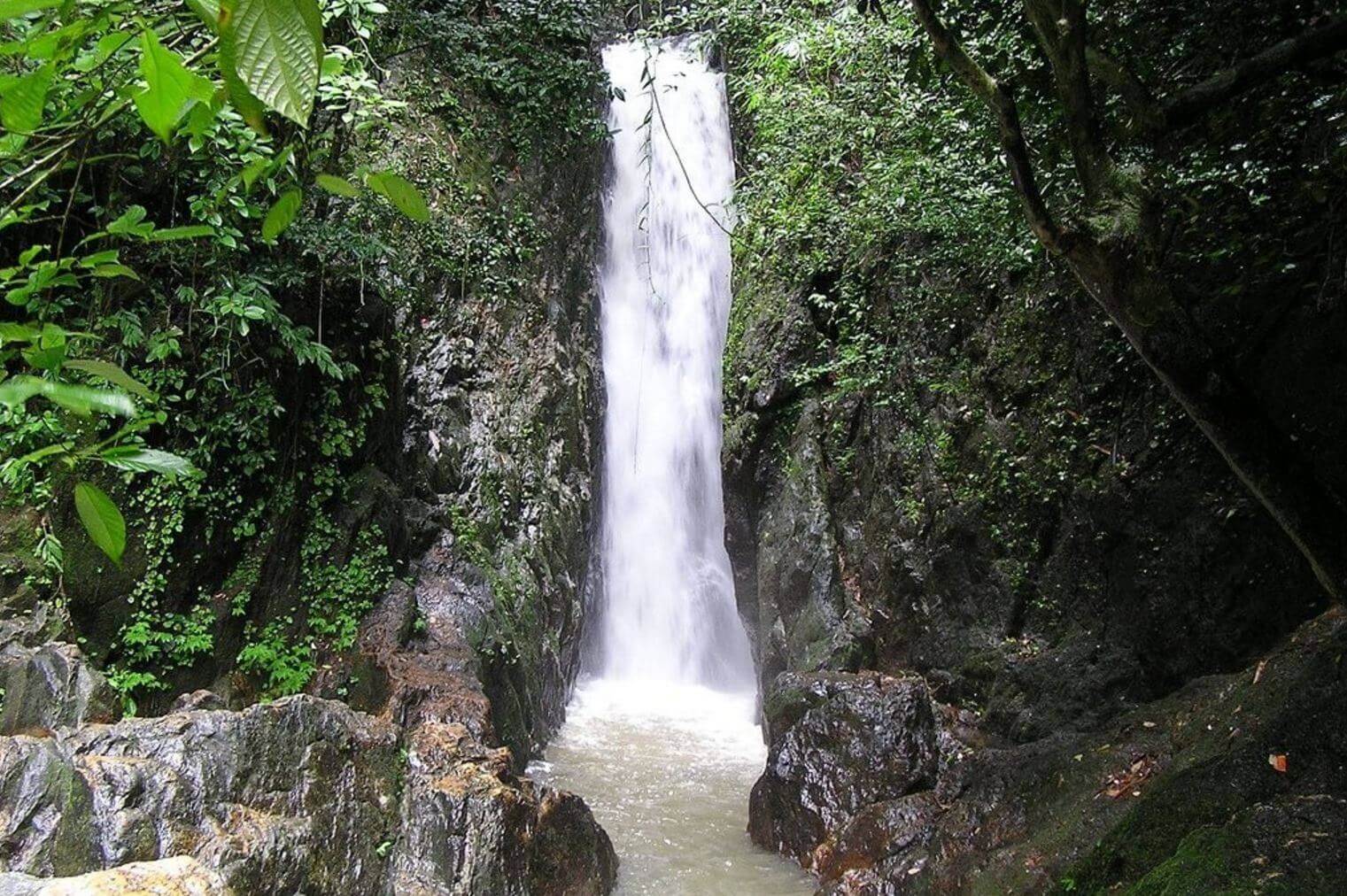 Bangpae Waterfall ( Водопад Банг Пае )