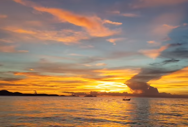 Паттайя, Таиланд - Необычный и красивый закат