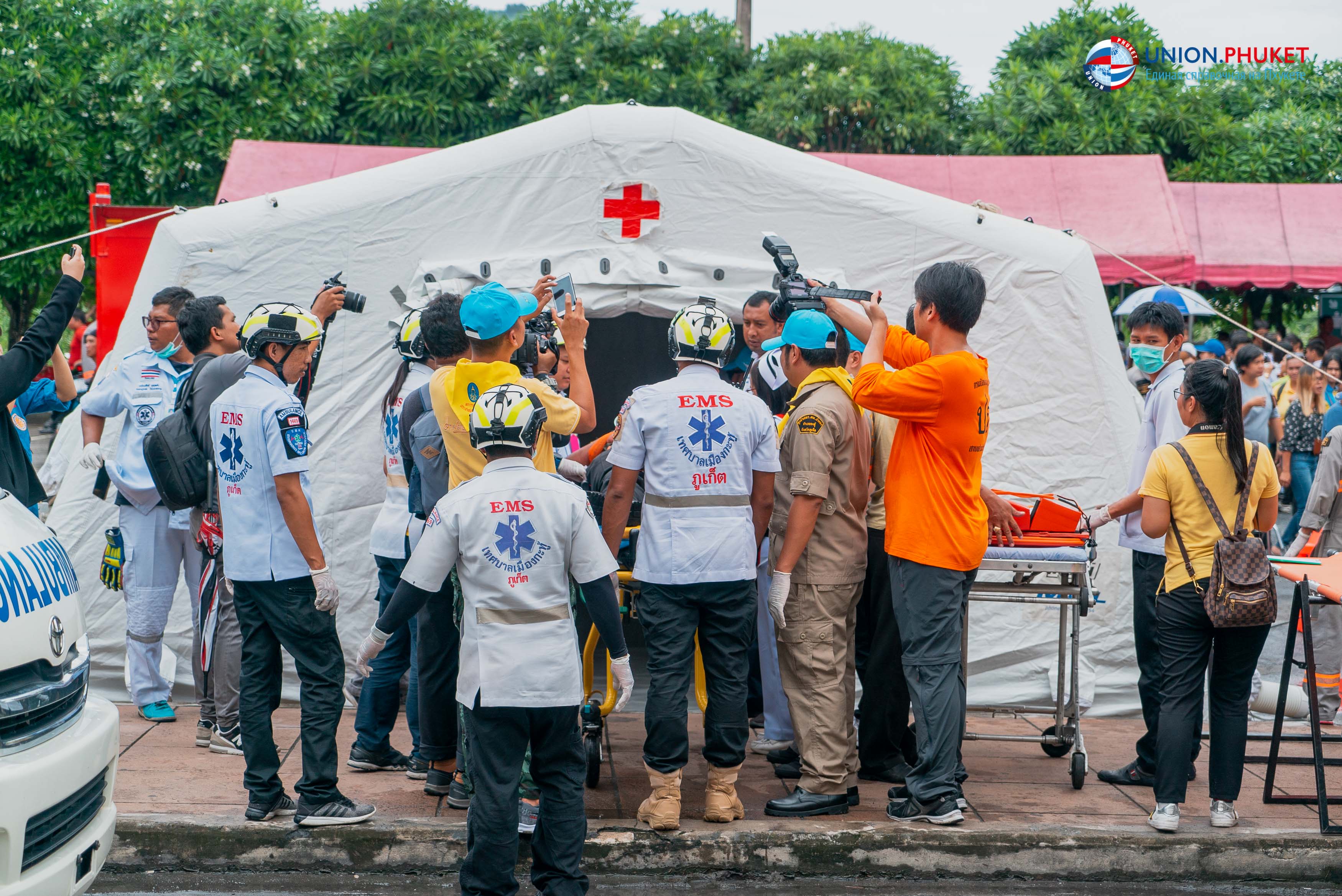 Учения по эвакуации при цунами в Патонге