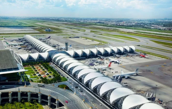 Власти Таиланда продлили до 31 мая запрет на прибытие международных пассажирских рейсов