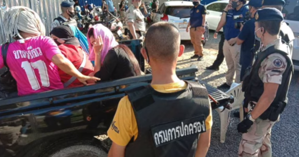 Phuket police cleared in gambling den raid? Waste washes up on Phuket beaches! || Thailand News