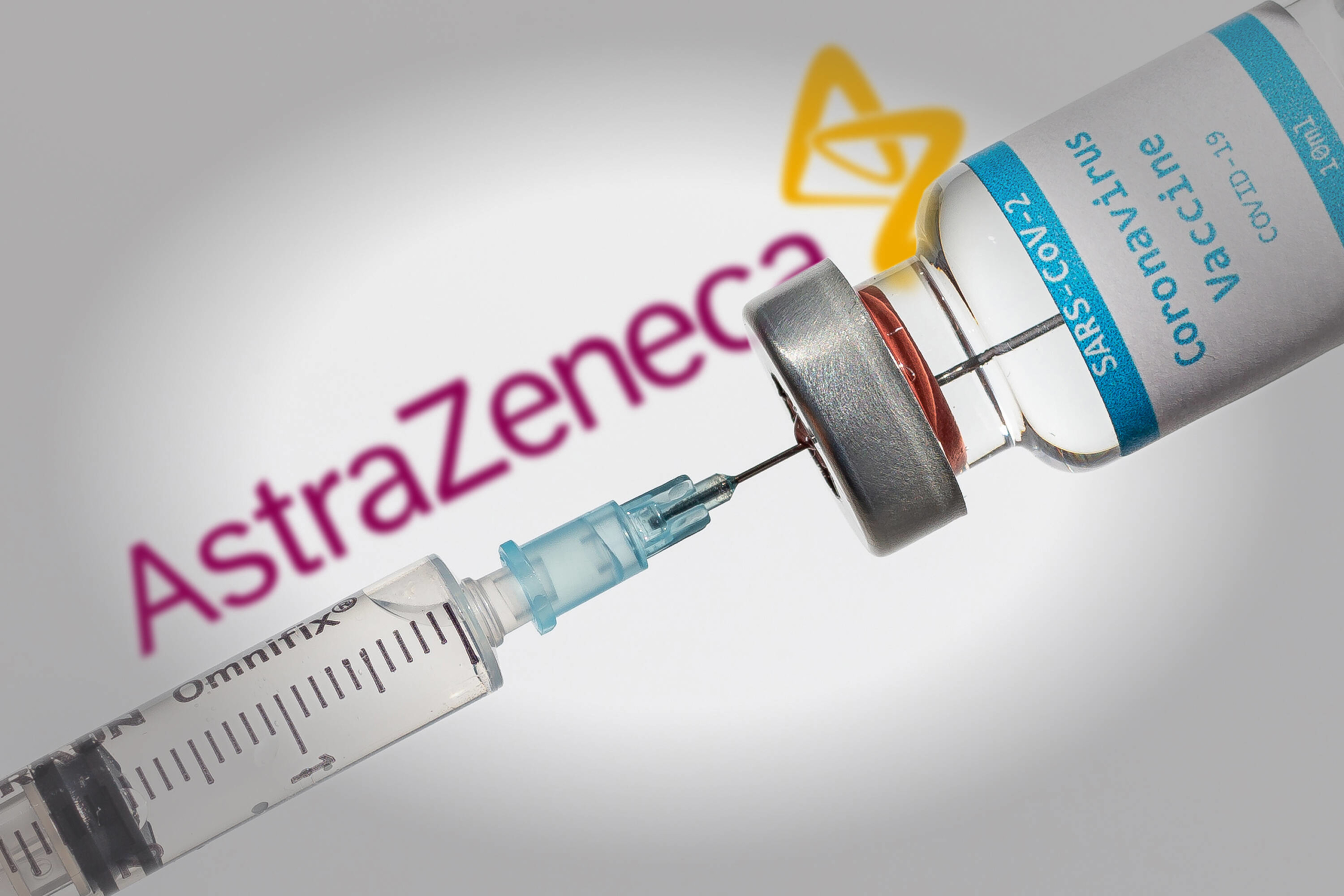 Местная компания в Таиланде произвела первую партию вакцины от коронавируса AstraZeneca
