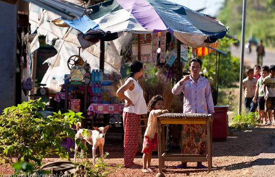 В Камбодже запретили перемещаться по стране из-за COVID-19