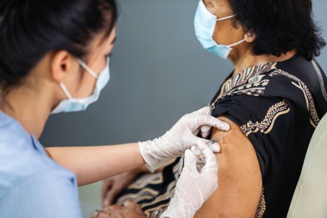 В Таиланде начали испытывать на людях собственную вакцину