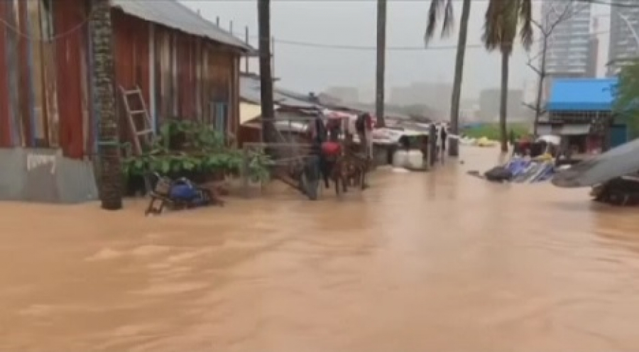 Три человека погибли из-за паводков в Камбодже