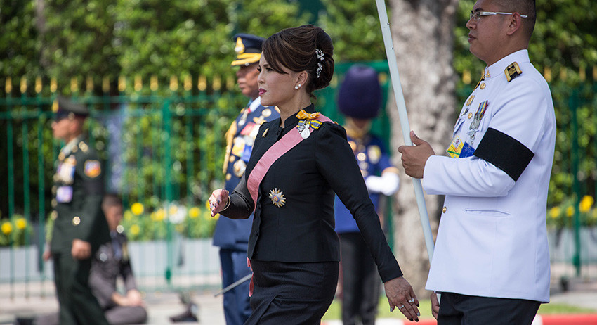 Принцесса Таиланда не станет премьером из уважения к королю