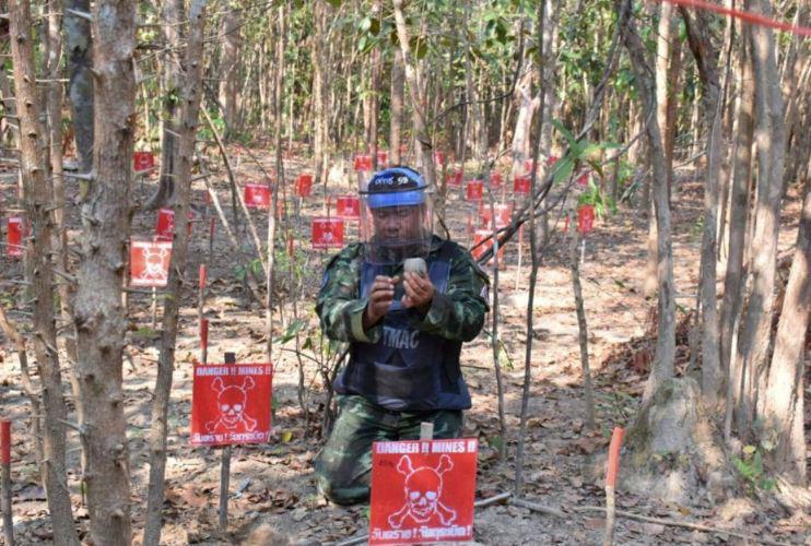 Таиланд обезвредил более 200 мин на границе с Мьянмой