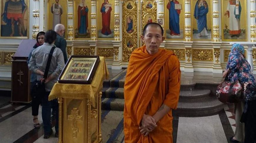 Монах из Таиланда ищет спонсора, чтобы жить и учиться в Омске