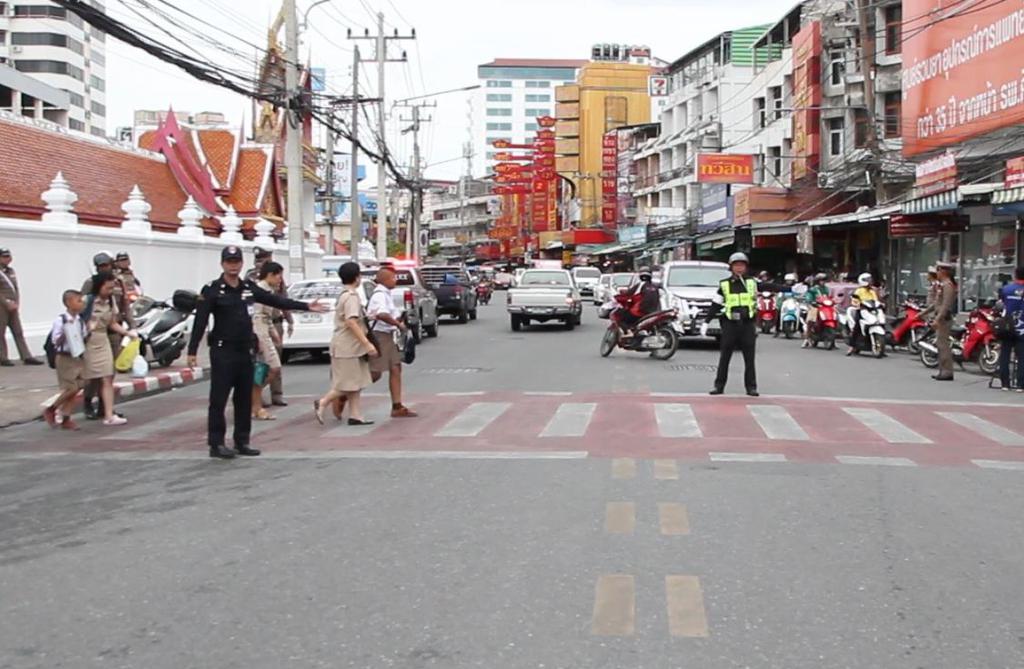 Полиция Паттайи призывает жителей и туристов использовать пешеходные переходы