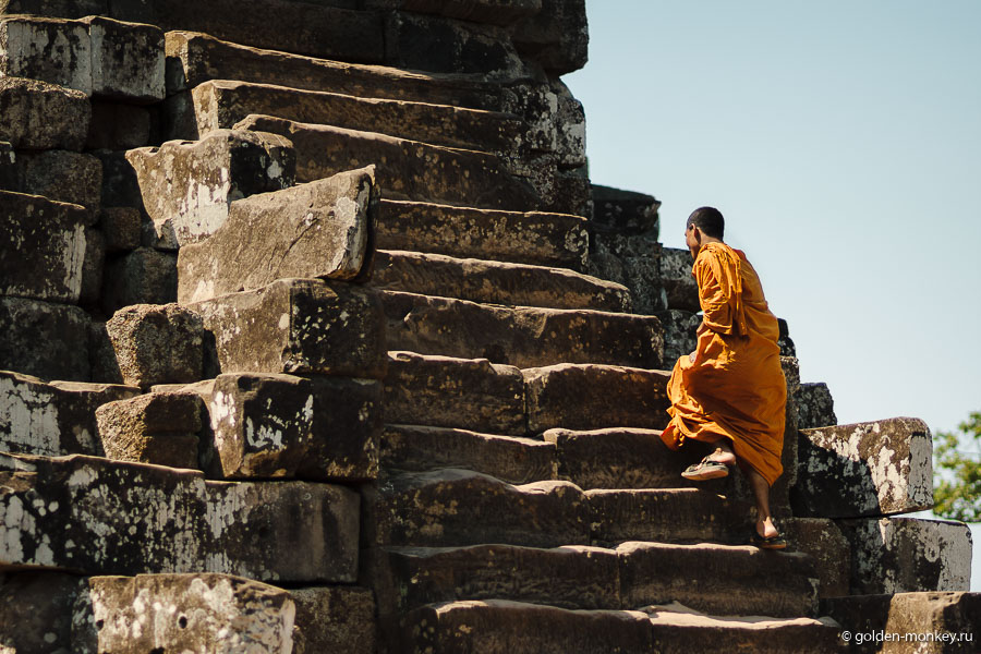 10 малых храмов Ангкора и гора заходящего солнца