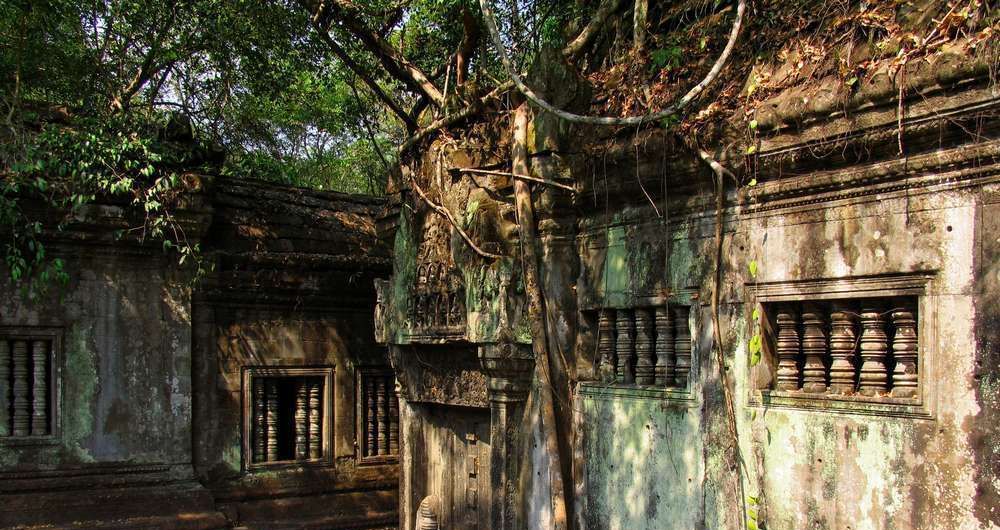 Бенг Мелиа — руины атмосферного храма Ангкора в Камбодже | Beng Mealea
