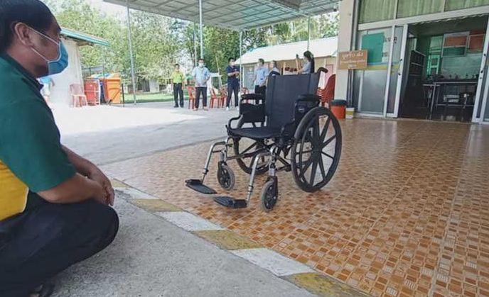Кресла-привидения в тайских больницах