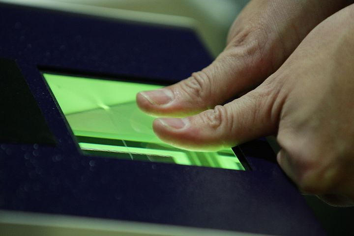 SIM-карточки теперь по отпечатку пальца