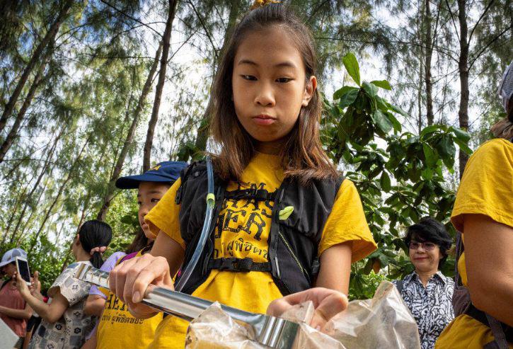 12-летняя школьница объявила войну мусору в Таиланде