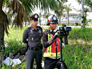 После 100 смертей на дорогах полиция Наджомтьена выставила постовых с радарами