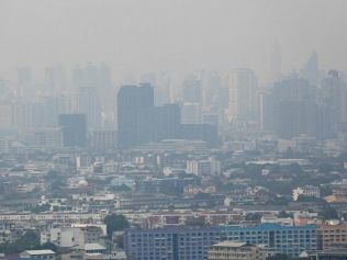 Бангкок задыхается от мощного смога