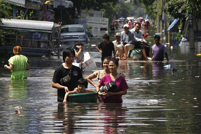 Премьер-министр Таиланда распорядился оказать помощь пострадавшим от наводнения районам