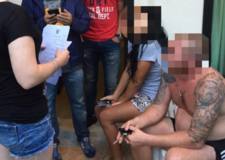 Дочь россиян, арестованных в Таиланде по обвинению в ограблении, смогла вернуться домой