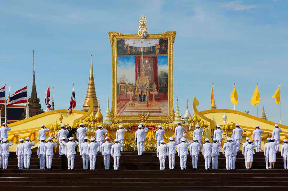 Поздравления Его Величеству Королю Таиланда в честь Дня рождения