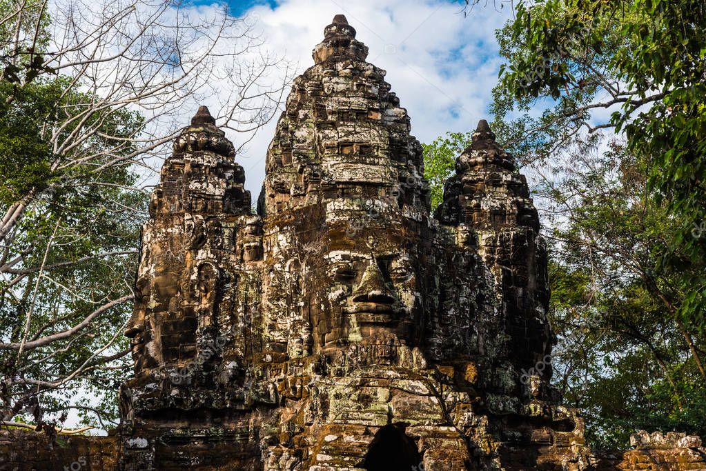 Посещаемость археологического парка Ангкор в Камбодже снизилось с начала года на 12%