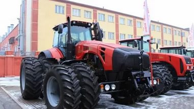 Беларусь планирует нарастить поставки тракторов в Камбоджу