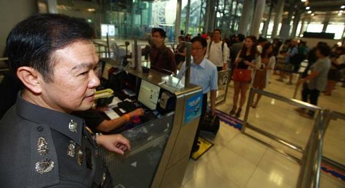 Иммиграционное бюро Таиланда продолжает кампанию против иностранцев с просроченными визами