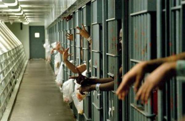 Из тюрьмы Пхукета освобождены 174 заключенных