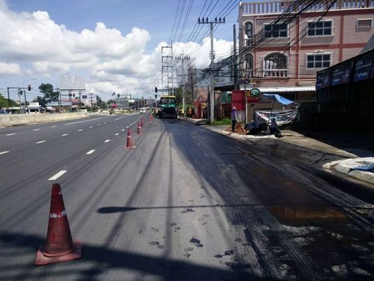 Из-за дорожных работ движение близ путепровода в Банг-Ку может быть проблемным