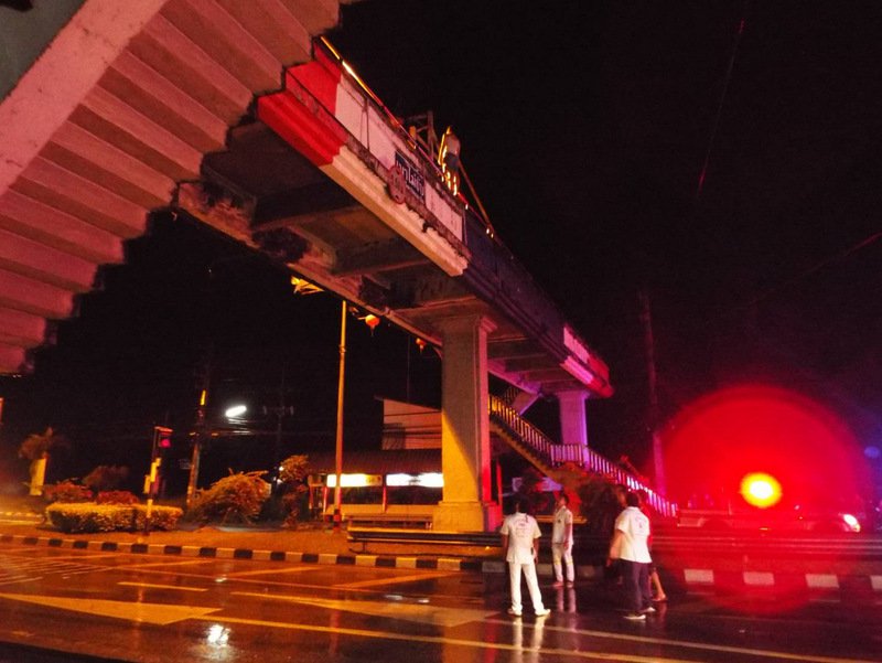 Жителя Сураттхани отговорили прыгать с моста на Пхукете