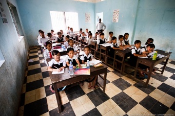 Деревенская школа в Камбодже