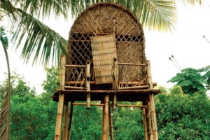 Love Huts for Teenage Girls : Tradition of Kreung Tribes in Cambodia