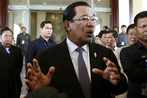 Премьер Камбоджи отказывается платить по ставке на бой Пакьяо—Мейуэзер
