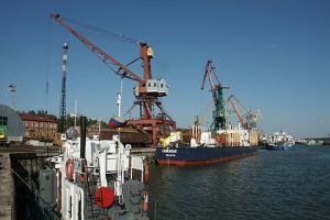 Ростовский порт добивается ареста судна MAGELANA (флаг Камбоджи)