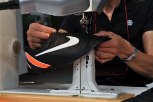 Работники фабрики Nike в Камбодже массово потеряли сознание